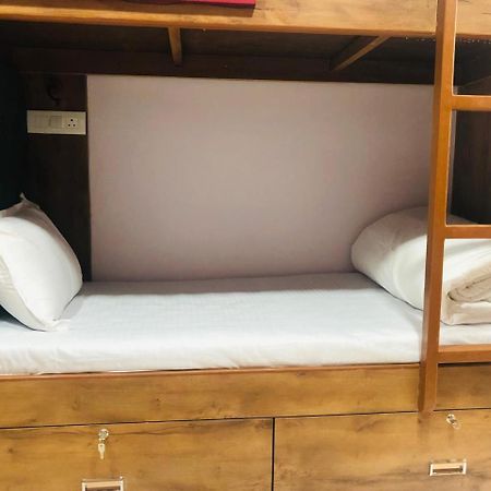Everest Stays Rooms And Dormitory Mumbai Kültér fotó