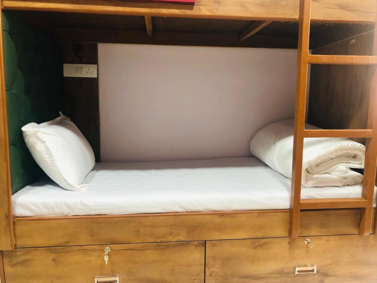 Everest Stays Rooms And Dormitory Mumbai Kültér fotó