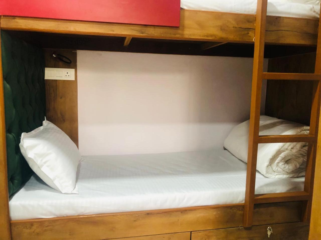 Everest Stays Rooms And Dormitory Mumbai Kültér fotó