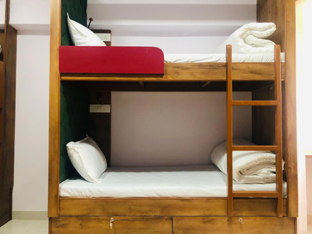 Everest Stays Rooms And Dormitory Mumbai Kültér fotó